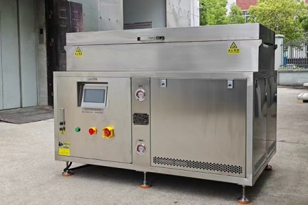 B体育必一-152℃超低温淬火冷冻箱，极致低温技术开启工业冷冻新时代